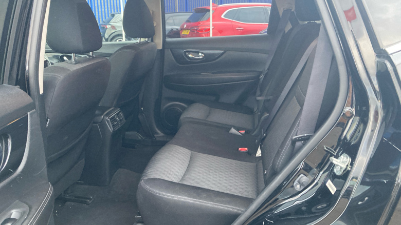 Nissan X-Trail 1.7 dCi N-Connecta 5dr [7 Seat] Diesel Station Wagon